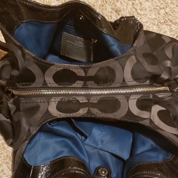 Purse - Picture 3 of 3